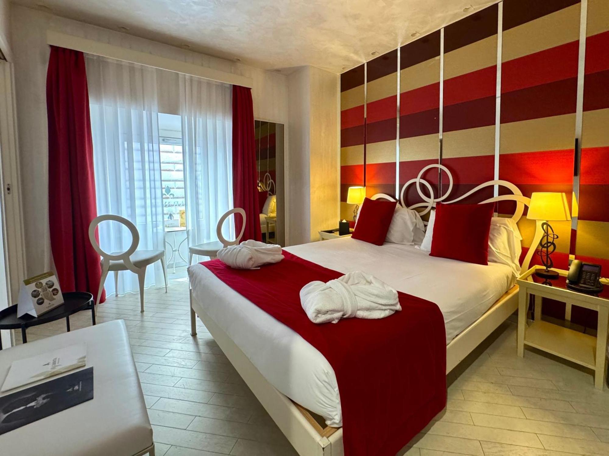 Hotel Caravita — Foto 1